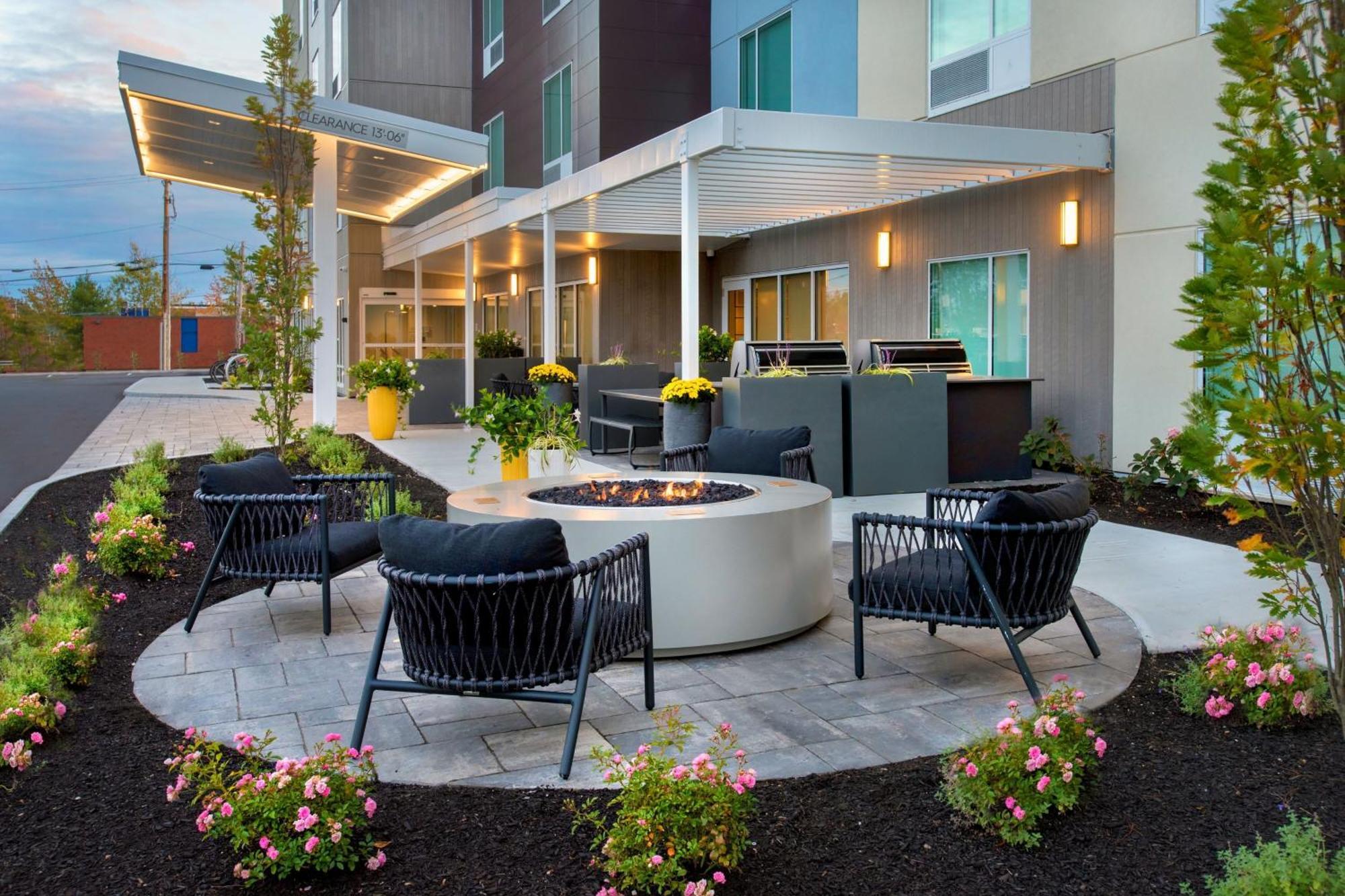 Towneplace Suites Portland Airport Me South Portland Kültér fotó